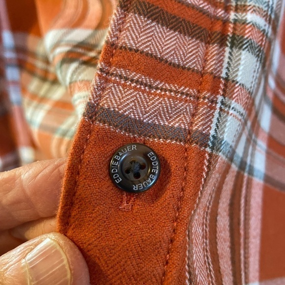 Eddie Bauer Classic Fit Mens Flannel Shirt, S - Picture 8 of 8